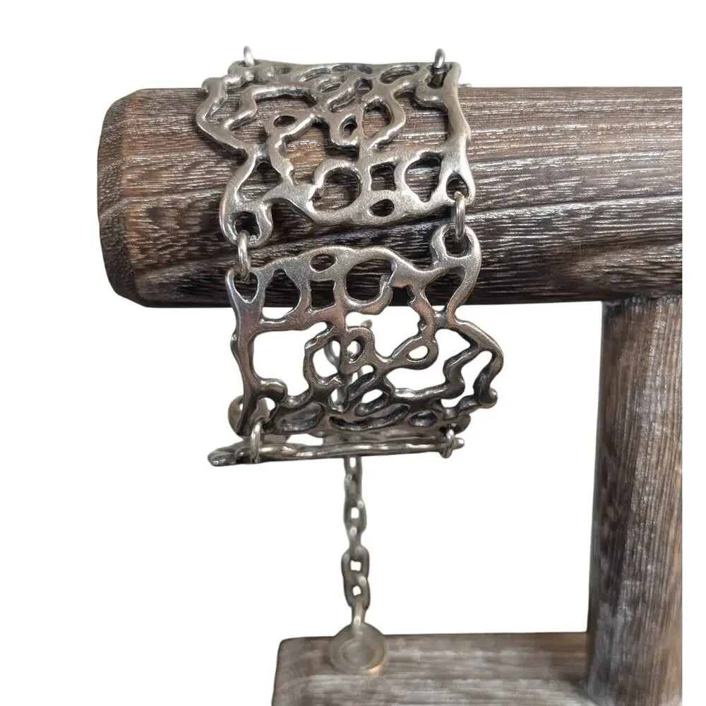 Mozaic Chunky Brutalist Filigree Chain Link Silver Tone Bracelet W/ Hook Clasp